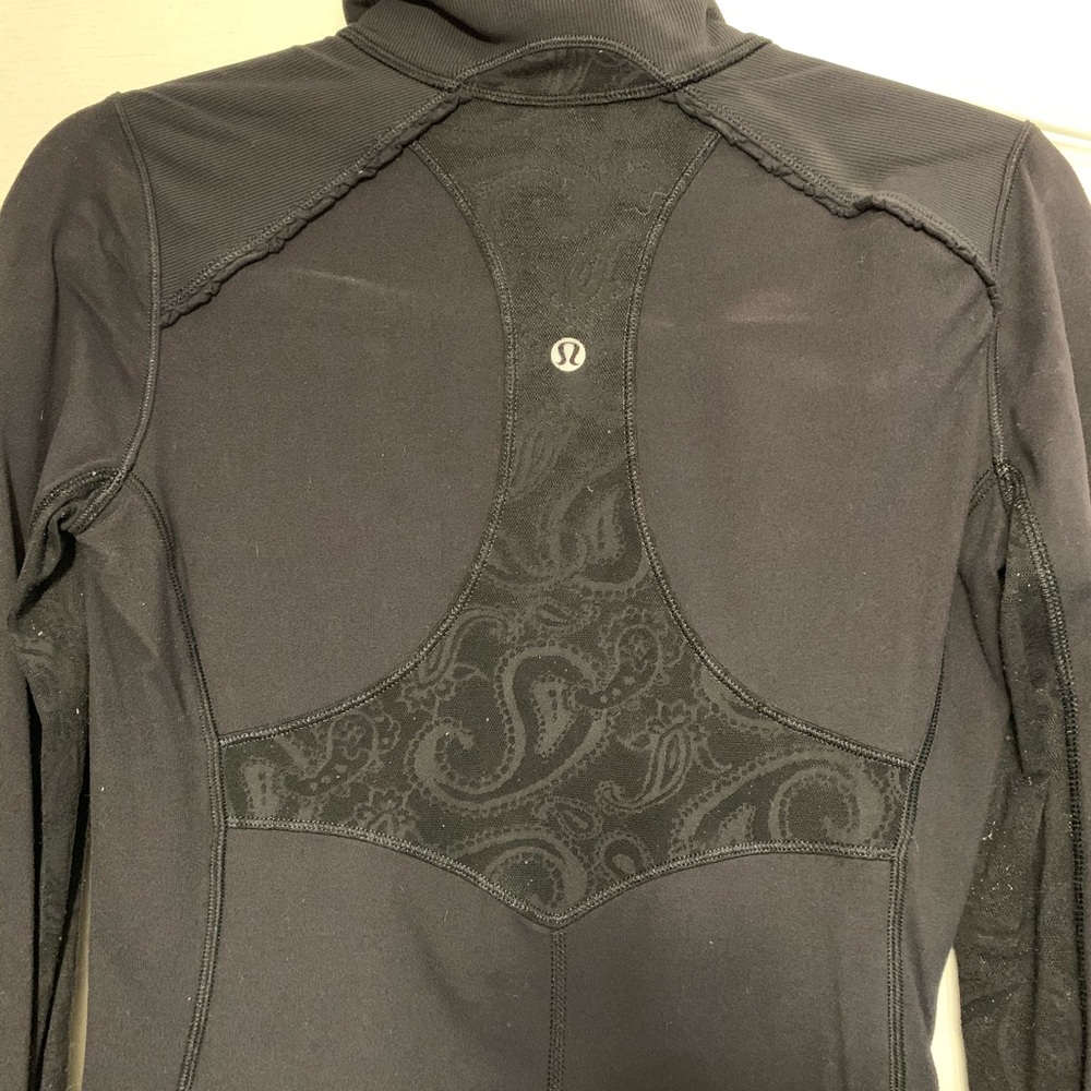 Lululemon 3/4 zip up